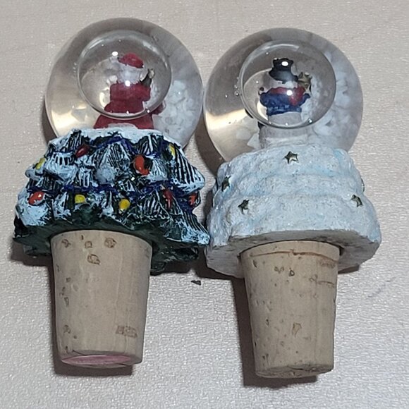 Snow Globe Holiday Wine Corks Set of 2 Christmas Tree Santa Claus Wintery Snowma - Picture 4 of 11